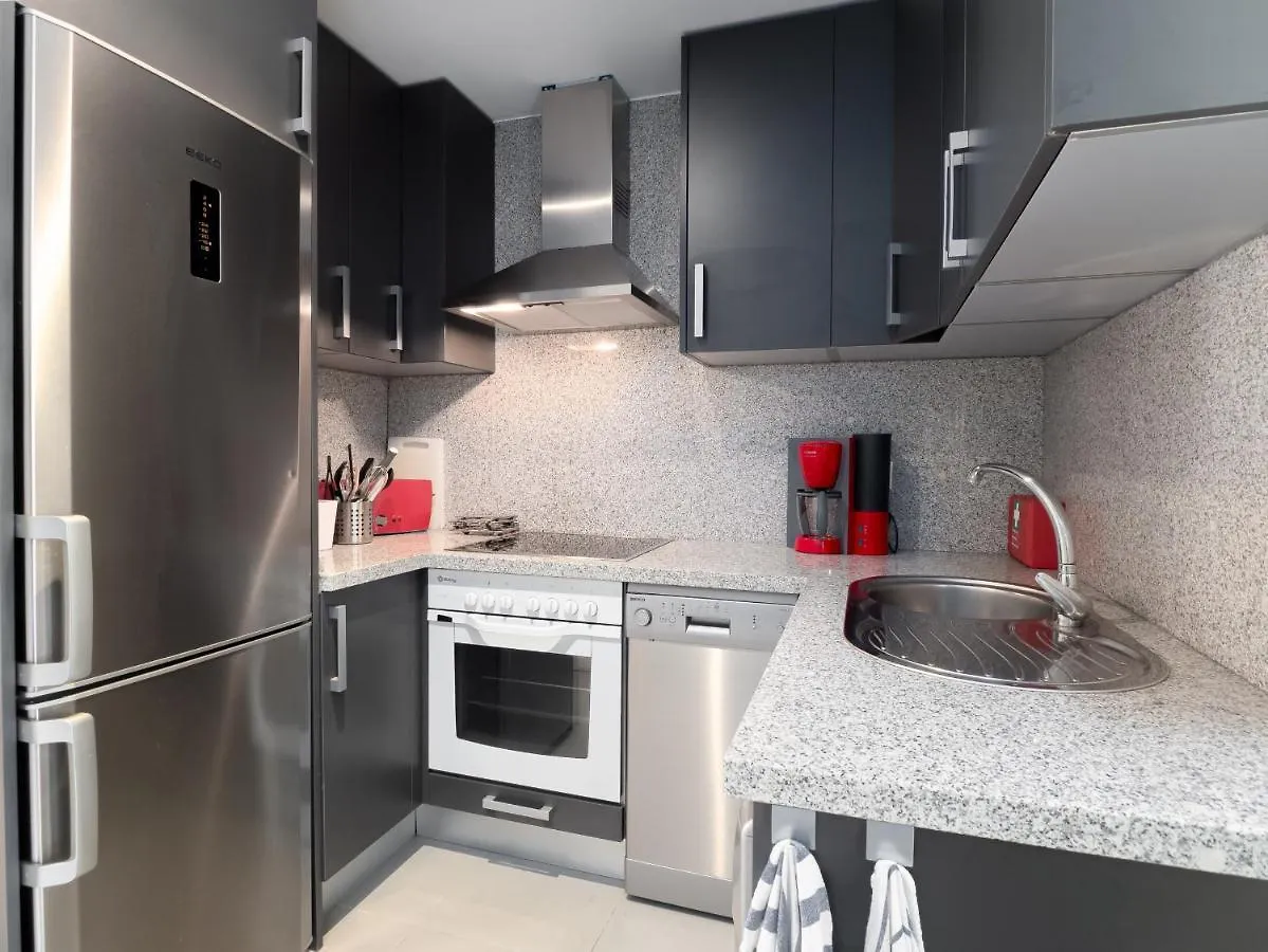 2051-New 3 Bedrooms On Golf 에스테포나 아파트